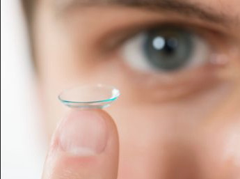 Nouveauté dans le traitement de la myopie : des lentilles souples pour stopper sa progression